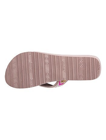 Chanclas con un tacón cómodo y ligero de 4 cm Isotoner