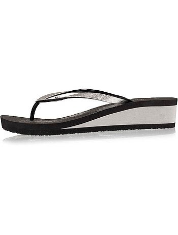 Chanclas con un tacón ultracómodo de 4 cm isotoner