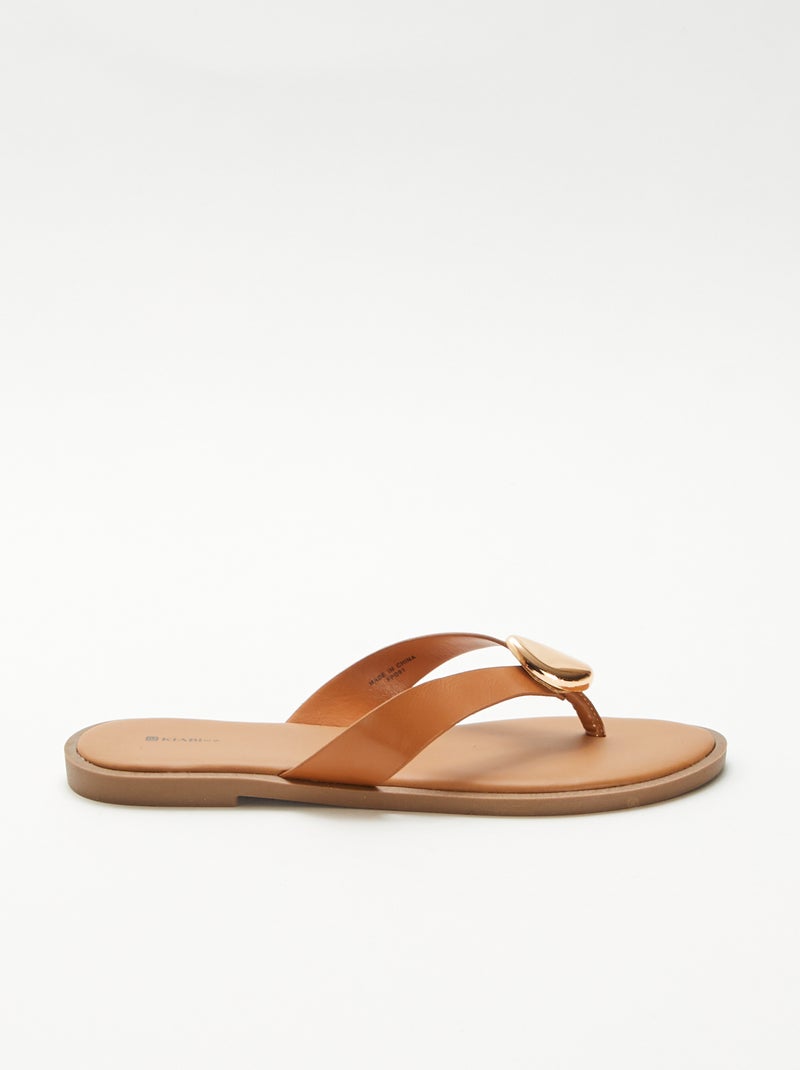 Chanclas de imitación con detalle metálico Marron - Kiabi