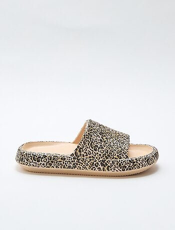 Chanclas de piscina con estampado de leopardo