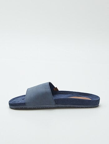 Chanclas en dos materiales