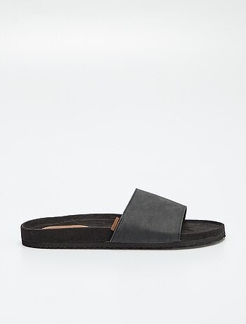 Chanclas en dos materiales