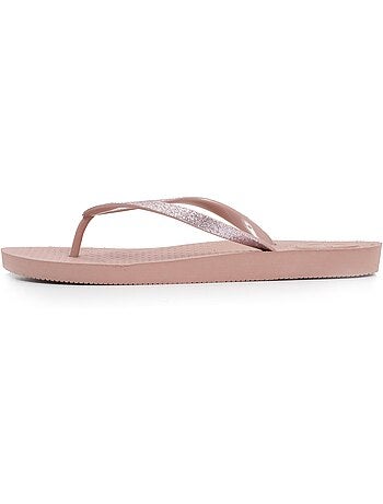 Chanclas flexible, ligera, resistente al pandeo y duradera. isotoner