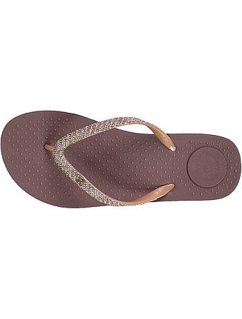Chanclas flexible, ligera, resistente al pandeo y duradera.