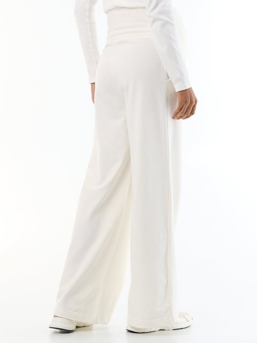 Chándal de maternidad wide leg de felpa francesa - Kiabi Chándal de maternidad wide leg de felpa francesa - Kiabi