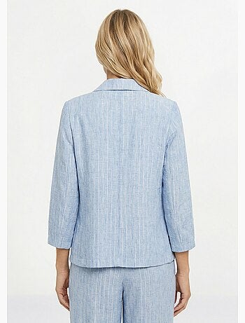 Chaqueta a rayas de corte sastre, de aspecto irregular. - Afibel
