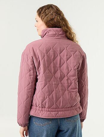 Chaqueta acolchada ajustable en la cintura