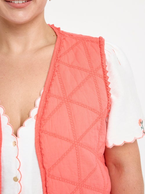 Chaqueta acolchada bordada sin mangas - AFIBEL - Kiabi
