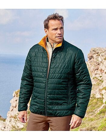 Chaqueta acolchada con tratamiento hidrófugo y cuello alto