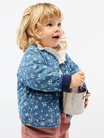 Chaqueta acolchada de denim con abertura de botones a presión