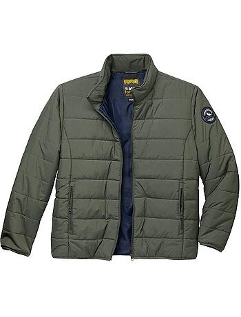 Chaqueta acolchada con tratamiento hidrófugo y cuello alto
