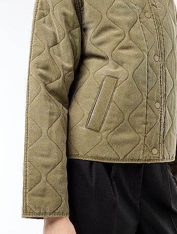 Chaqueta acolchada lisa con cuello camisero