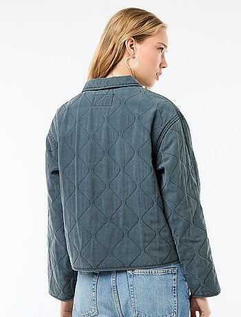 Chaqueta acolchada lisa con cuello camisero