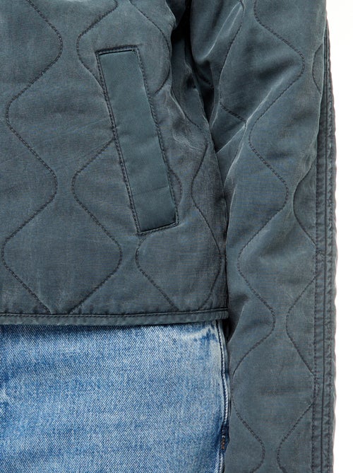 Chaqueta acolchada lisa con cuello camisero - Kiabi