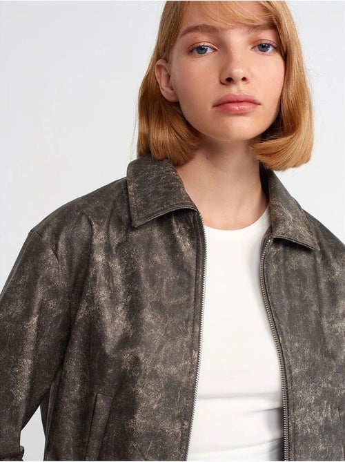 Chaqueta bomber corta de polipiel dilvin - Kiabi Chaqueta bomber corta de polipiel dilvin - Kiabi