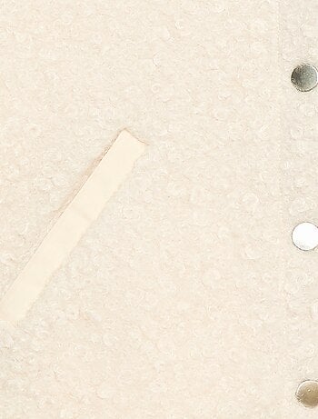 Chaqueta con botones a presión efecto borreguito