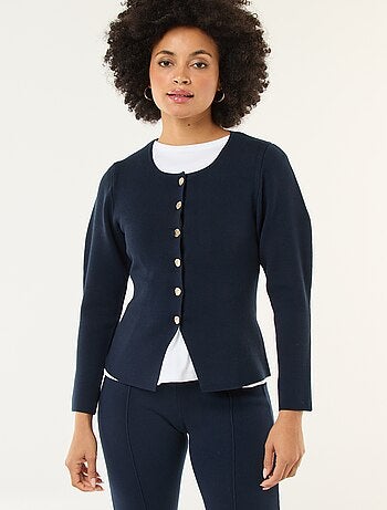 Chaqueta con botones dorados