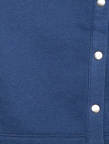 Chaqueta con botones magnéticos