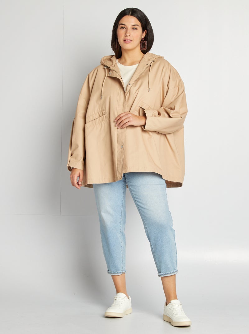 Chaqueta con capucha corte trapecio BEIGE - Kiabi
