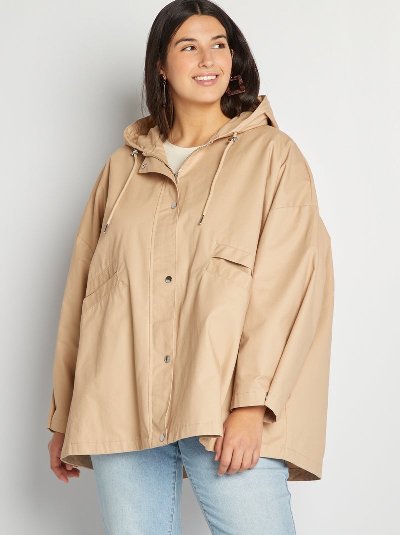 Chaqueta con capucha corte trapecio BEIGE - Kiabi