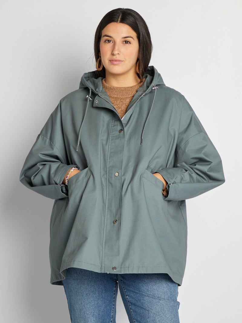 Chaqueta con capucha corte trapecio VERDE - Kiabi