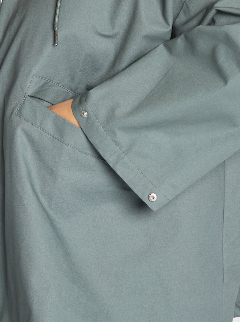 Chaqueta con capucha corte trapecio VERDE - Kiabi