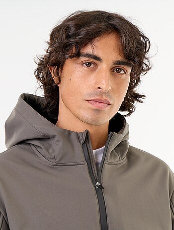 Chaqueta con capucha de neopreno forrada de micropolar