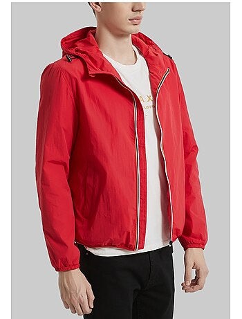 Chaqueta con capucha Kebello