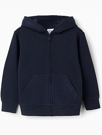 Chaqueta con capucha y bolsillos