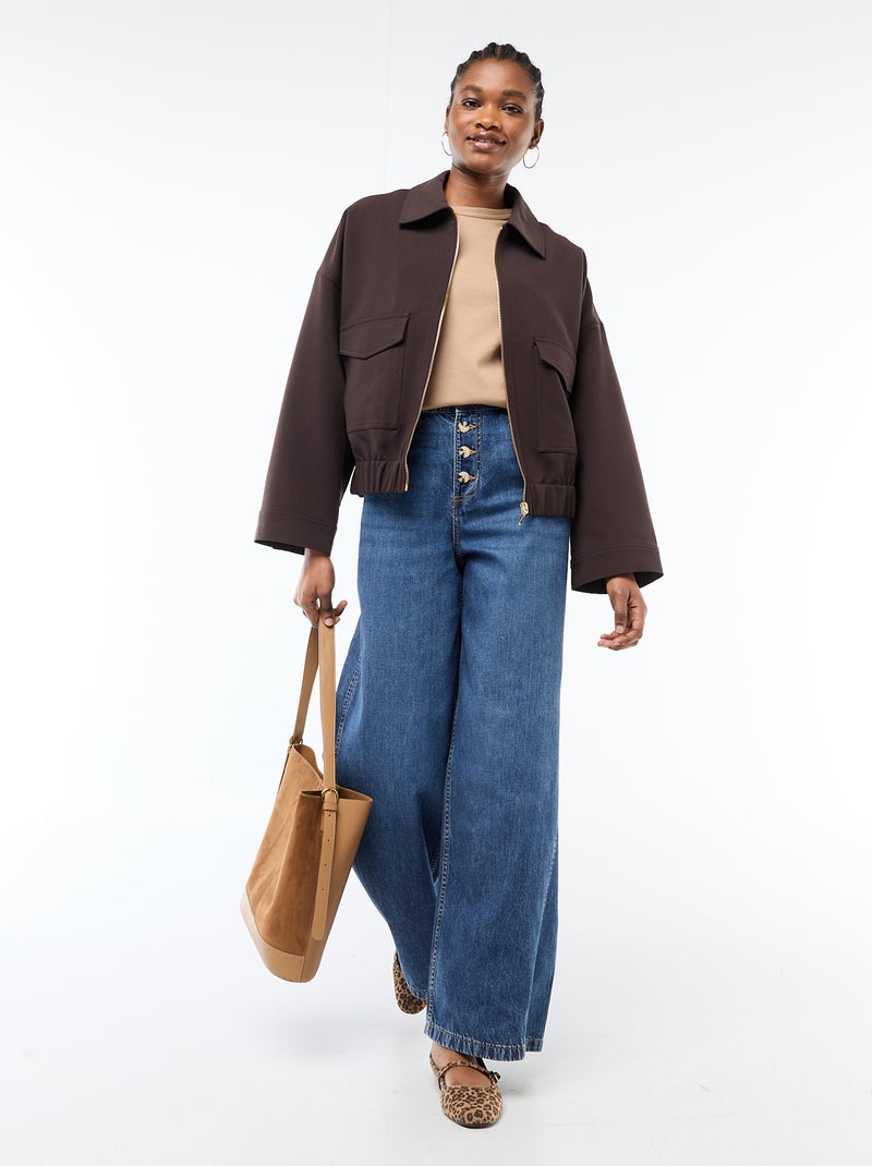 Chaqueta con cremallera y bolsillos de parche lisa Marron - Kiabi