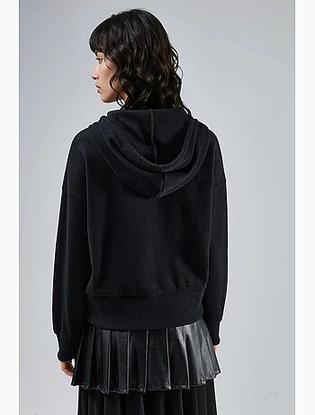 Chaqueta con cremallera y capucha con bolsillos busem