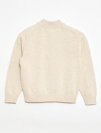 Chaqueta con cremallera y cuello alto