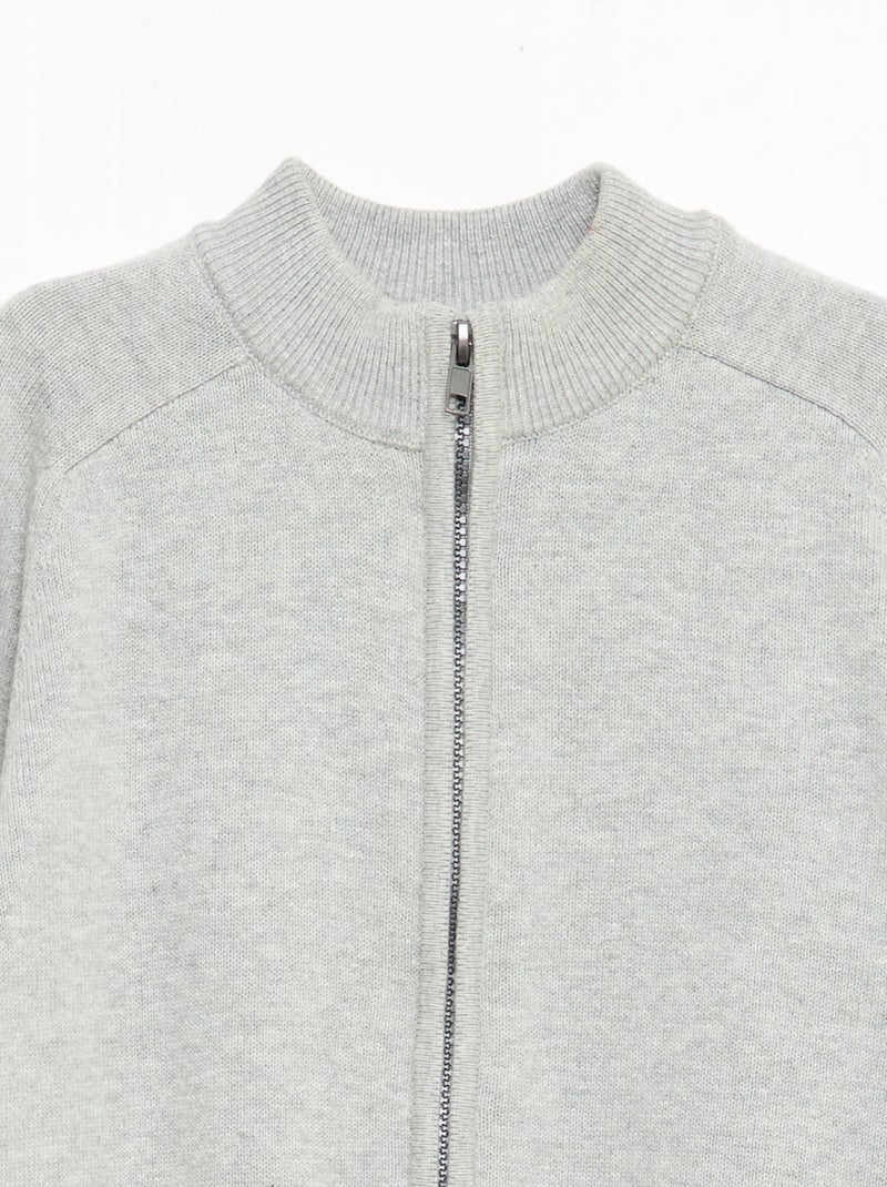 Chaqueta con cremallera y cuello alto Gris - Kiabi