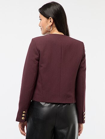 Chaqueta corta con botones dorados