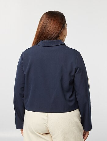 Chaqueta corta con cremallera y cuello de camisa