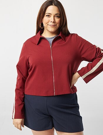 Chaqueta corta con cremallera y cuello de camisa