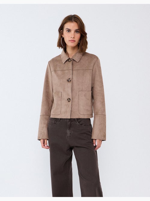 Chaqueta corta con efecto de ante, mo fashion - Kiabi Chaqueta corta con efecto de ante, mo fashion - Kiabi