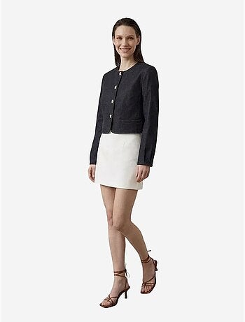 Chaqueta corta confeccionada con cierre de botones my fashion