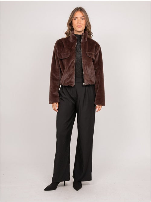 Chaqueta corta de pelo sintético con cremallera ulola - Kiabi Chaqueta corta de pelo sintético con cremallera ulola - Kiabi