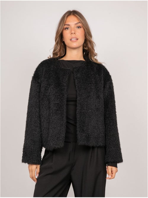 Chaqueta corta de punto de pelo largo usonia - Kiabi Chaqueta corta de punto de pelo largo usonia - Kiabi