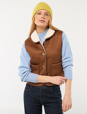 Chaqueta corta efecto borreguito sin mangas