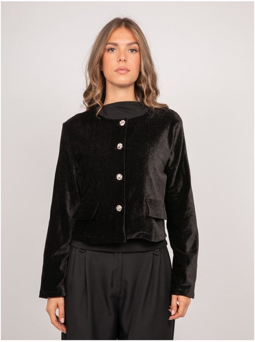 Chaqueta corta efecto terciopelo con botones joya uxelle - Kiabi Chaqueta corta efecto terciopelo con botones joya uxelle - Kiabi