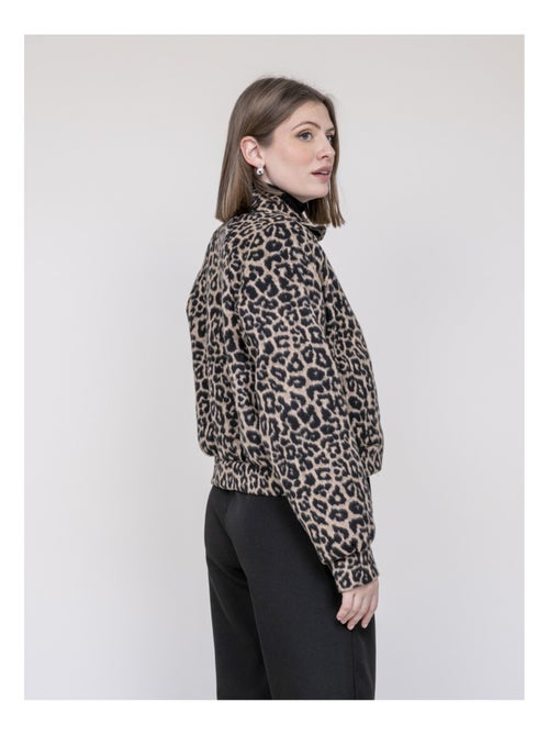 Chaqueta corta estampado leopardo UMADIE - Kiabi