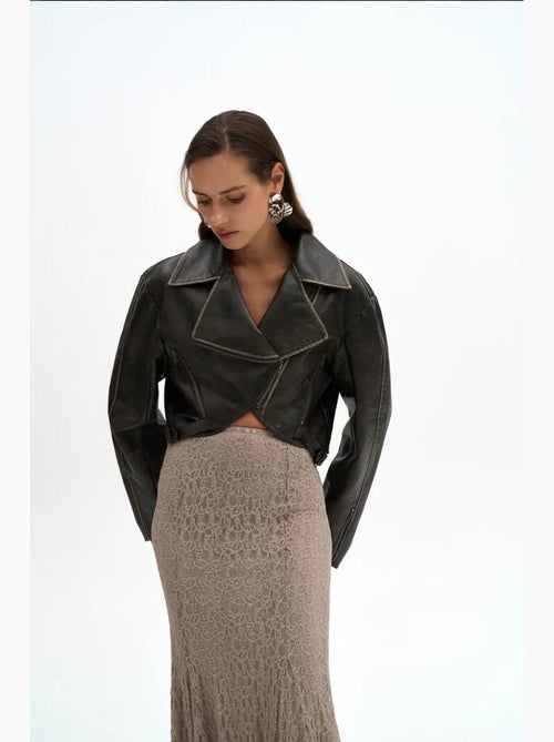 Chaqueta corta holgada de piel sintética desgastada mai mai studios - Kiabi