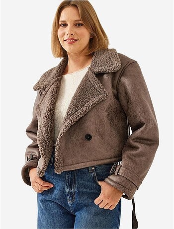 Chaqueta corta laminada con detalles aller de bianco lucci