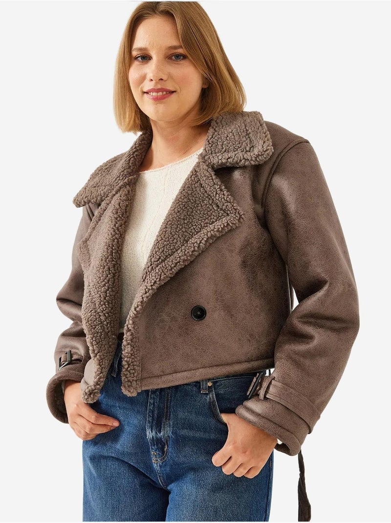 Chaqueta corta laminada con detalles aller lucci Marrón claro - Kiabi