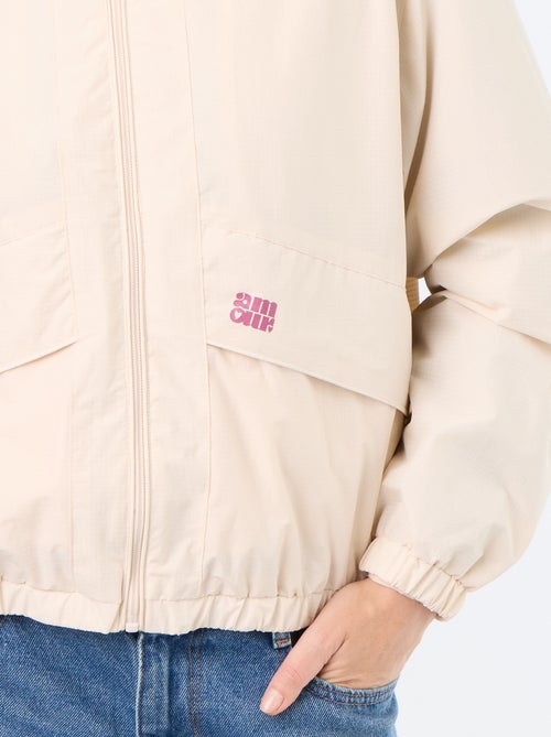 Chaqueta cortavientos con capucha - Kiabi Chaqueta cortavientos con capucha - Kiabi