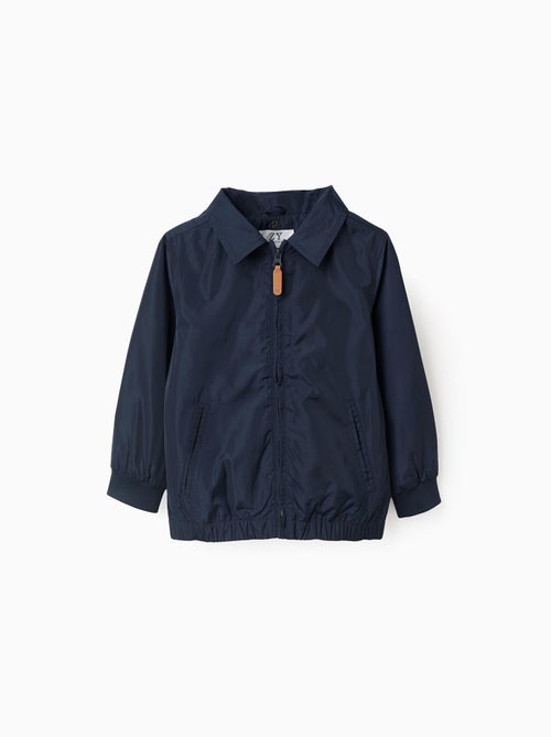 Chaqueta cortavientos con capucha desmontable - Kiabi