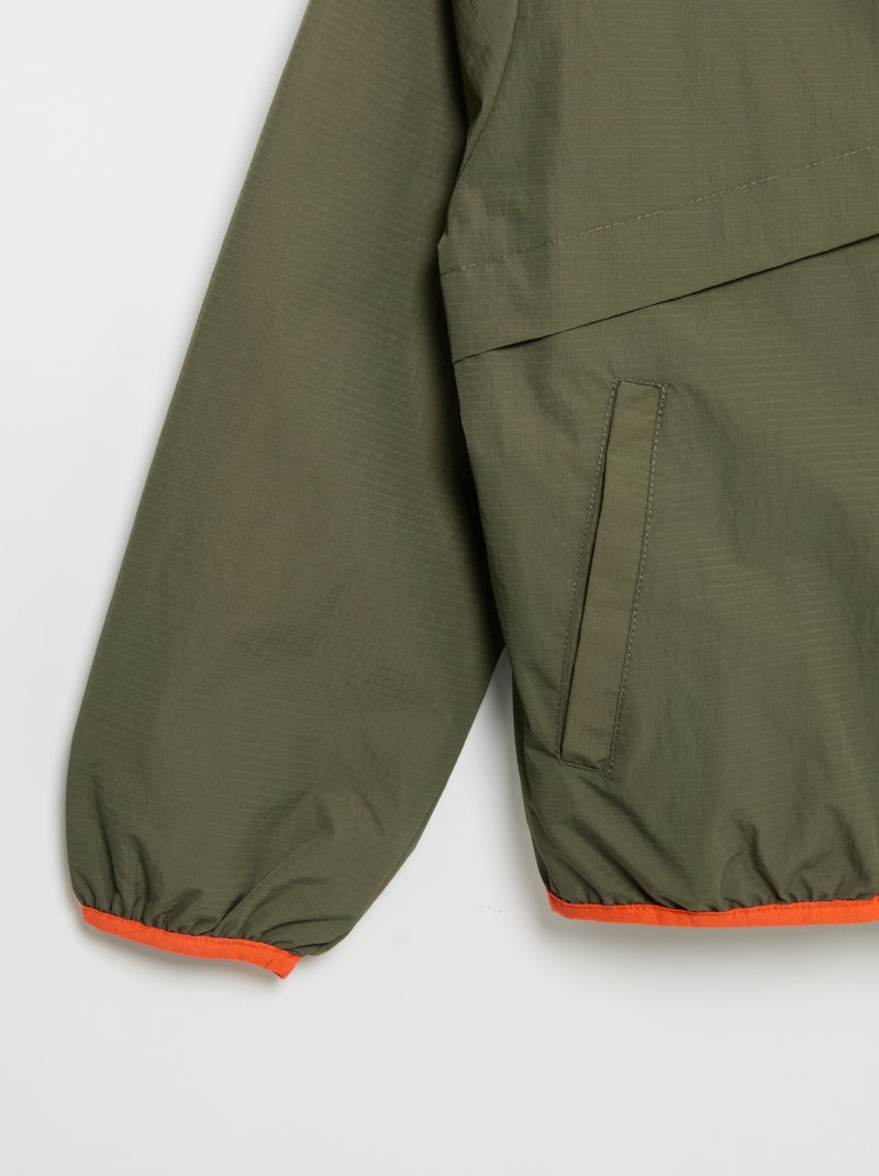 Chaqueta cortavientos con capucha Kaki - Kiabi