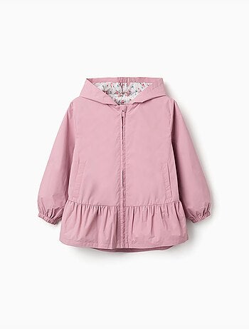 Chaqueta cortavientos con capucha y volantes